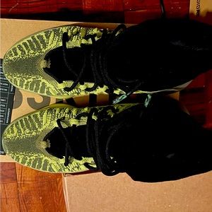 Yeezy knit basketball Energy glow